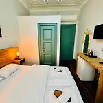 Kadikoey Hotel 3*